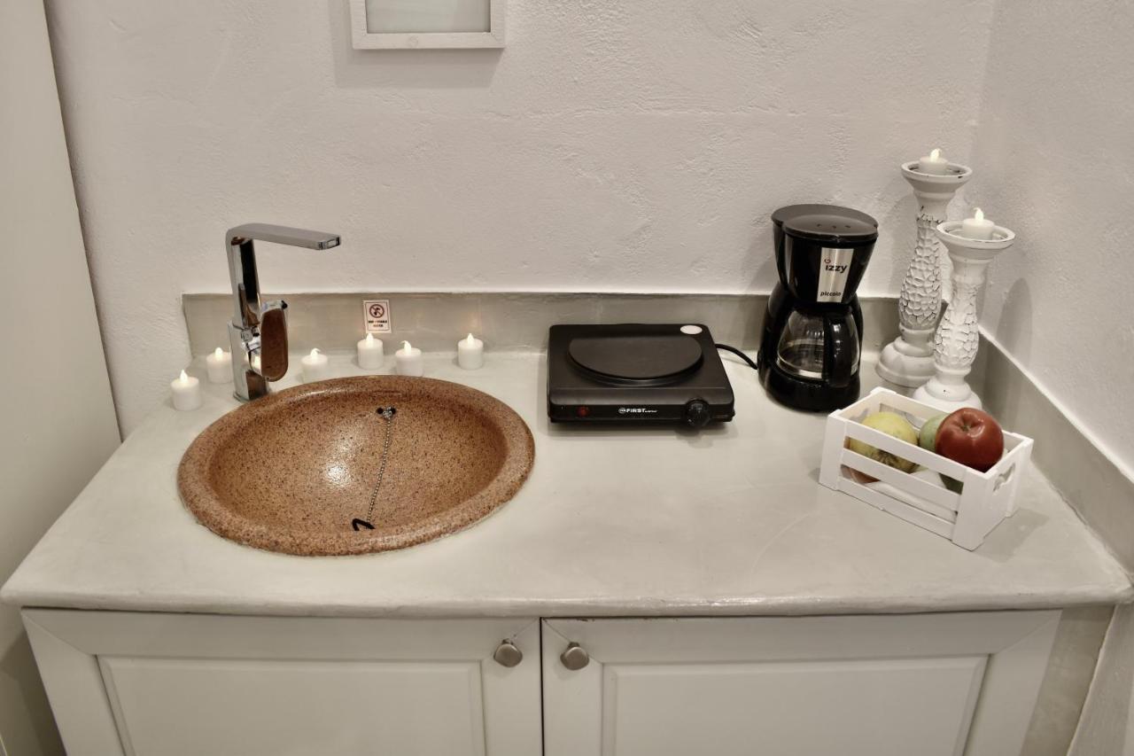 Aeolos Eco Studios&suites Adults Only Imerovigli (Santorini)